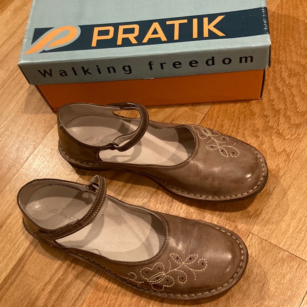 Comfort Mary Jane shoes by Pratik